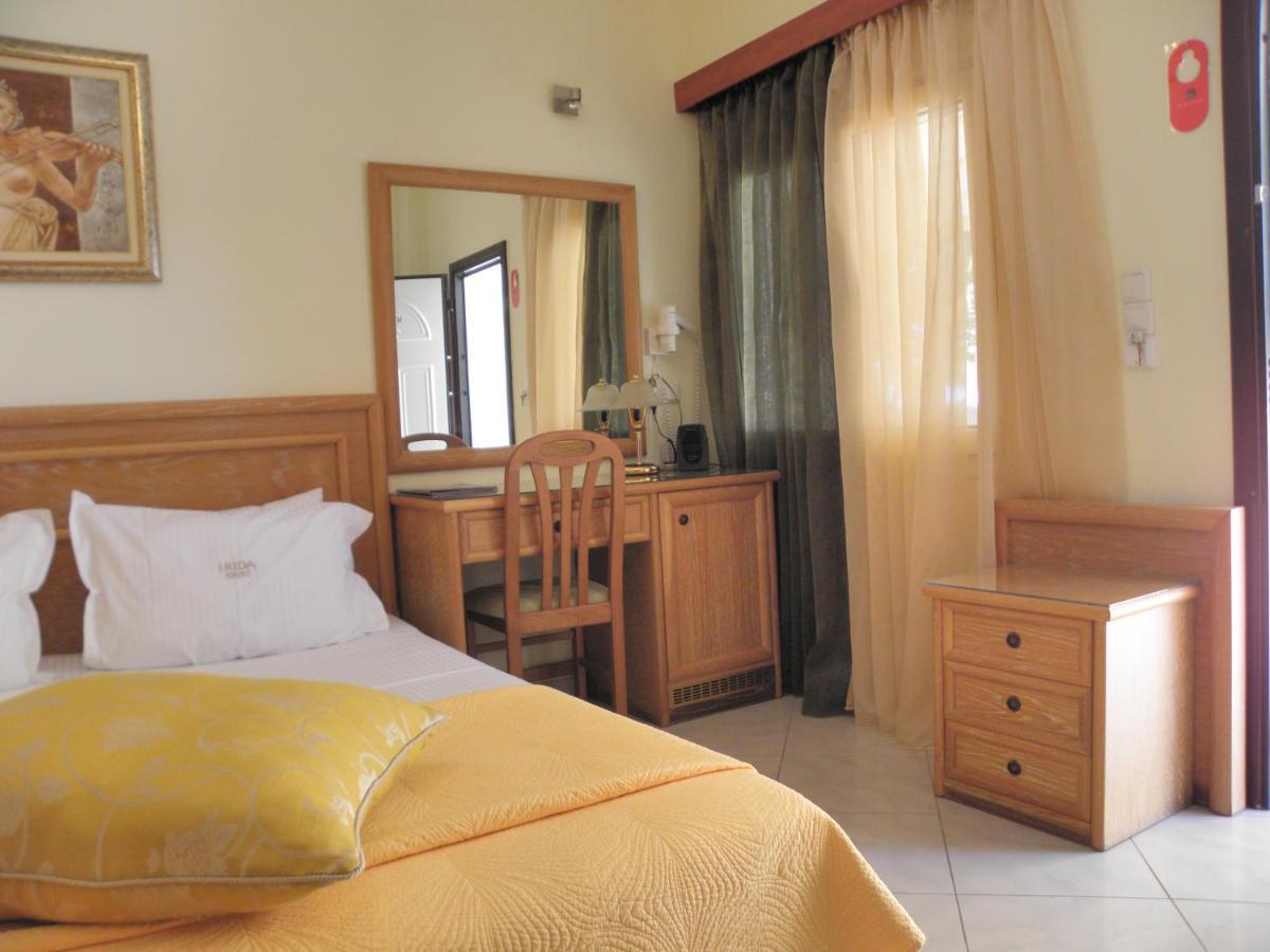 Irida Beach Resort Suites Kyparissia Ngoại thất bức ảnh