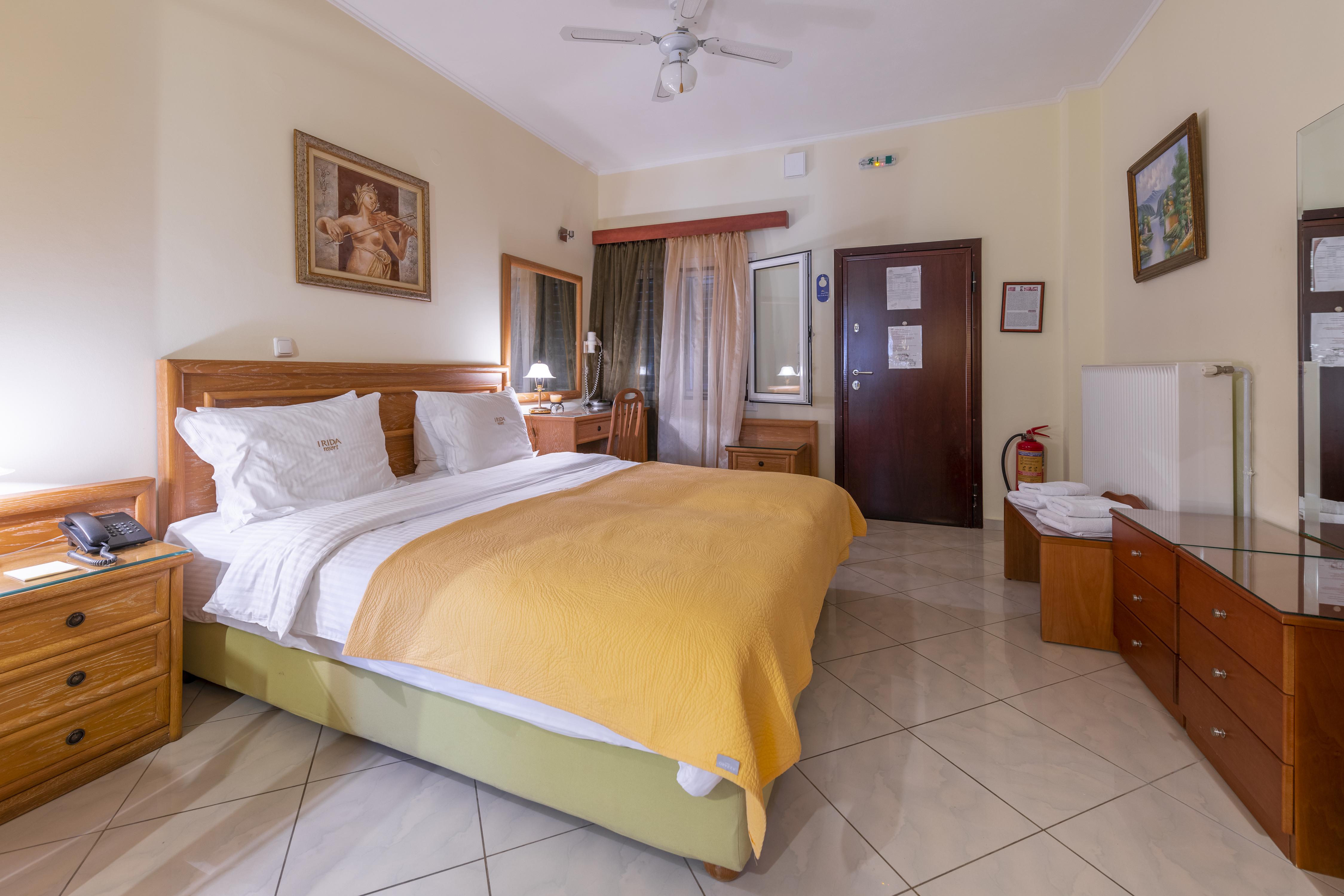 Irida Beach Resort Suites Kyparissia Ngoại thất bức ảnh