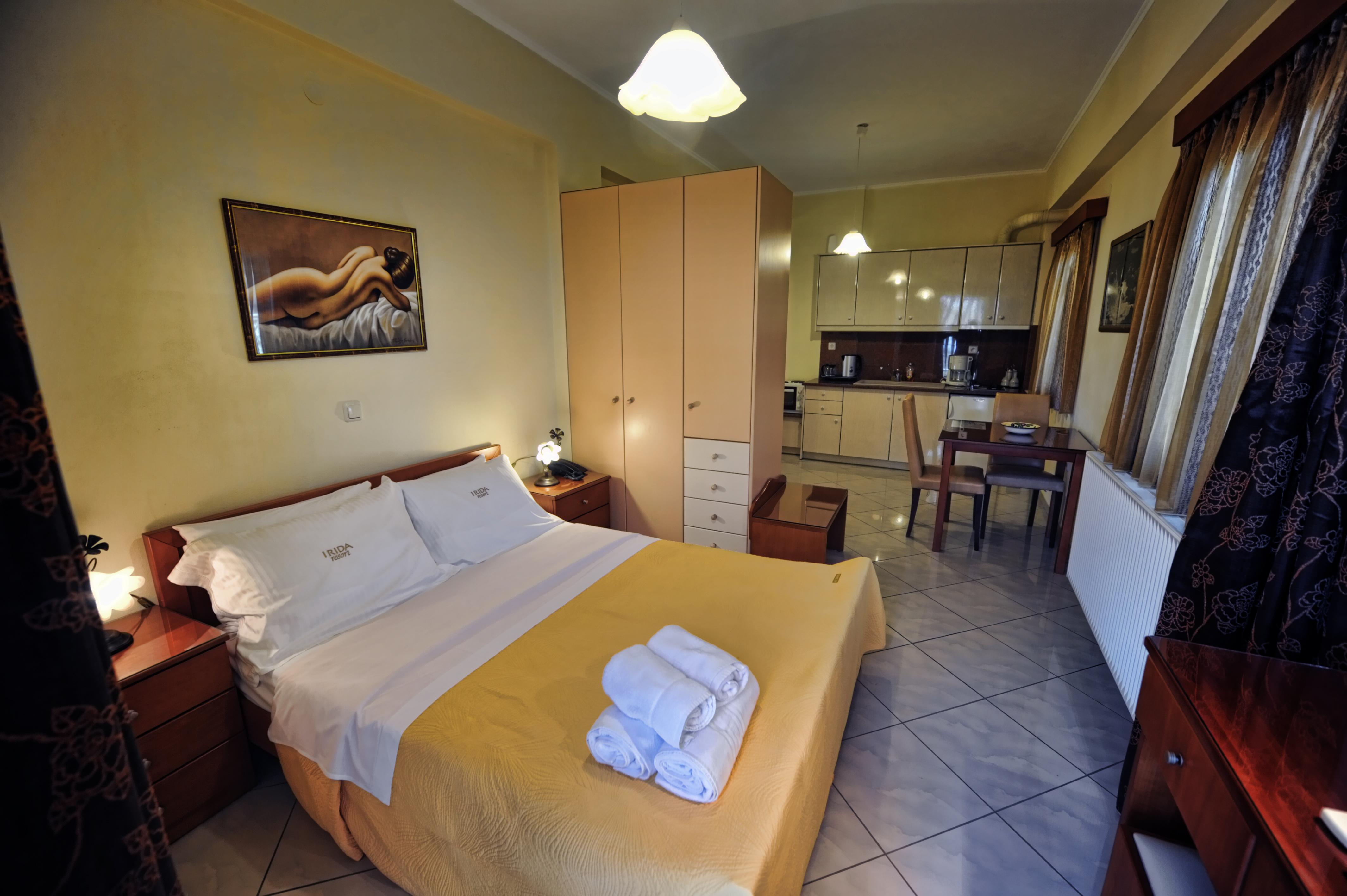 Irida Beach Resort Suites Kyparissia Ngoại thất bức ảnh