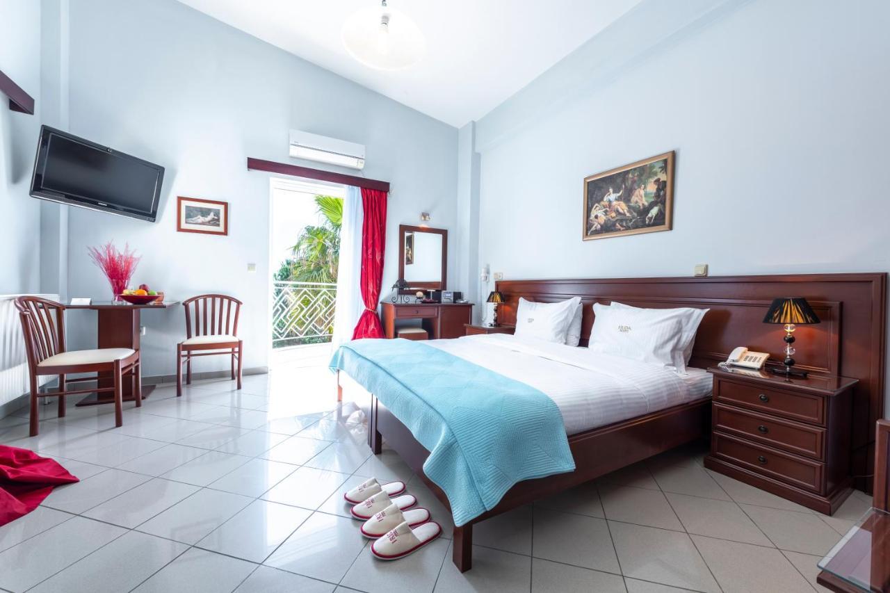 Irida Beach Resort Suites Kyparissia Ngoại thất bức ảnh