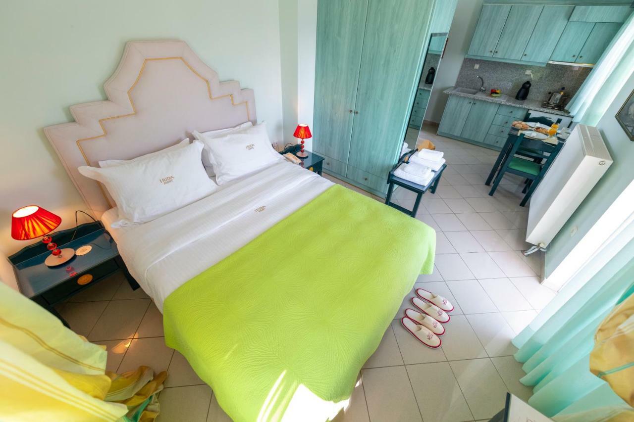 Irida Beach Resort Suites Kyparissia Ngoại thất bức ảnh
